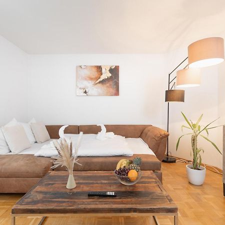 Untersee-Suite Istayunixi Seenaehe-Terrasse-Workspace-Netflix-Parkplatz ราดอล์ฟเซลล์ อัม โบเดนซี ภายนอก รูปภาพ