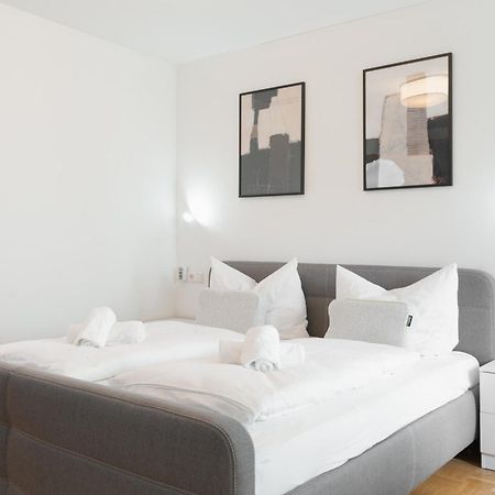 Untersee-Suite Istayunixi Seenaehe-Terrasse-Workspace-Netflix-Parkplatz ราดอล์ฟเซลล์ อัม โบเดนซี ภายนอก รูปภาพ