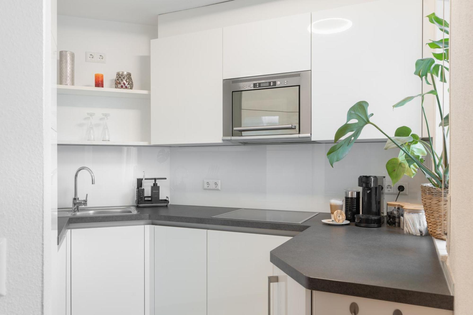 Untersee-Suite Istayunixi Seenaehe-Terrasse-Workspace-Netflix-Parkplatz ราดอล์ฟเซลล์ อัม โบเดนซี ภายนอก รูปภาพ